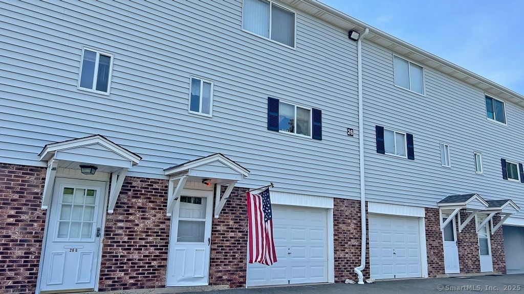 140 Thompson Street APT 26B, East Haven, CT 06513