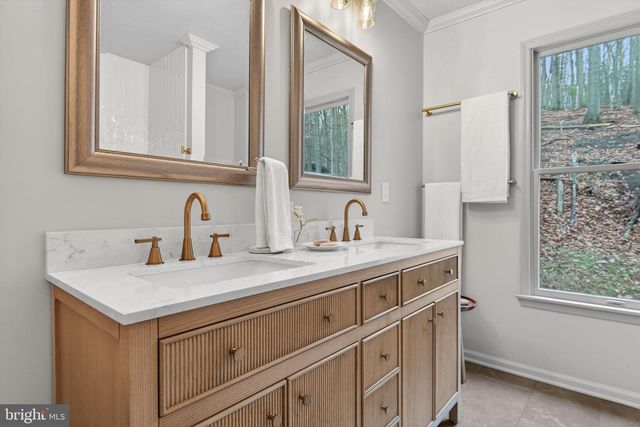 600 ROCKY DR, Boiling Springs, PA 17007