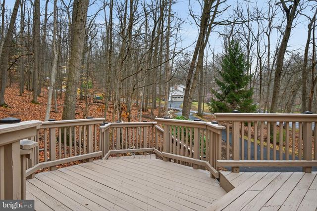 600 ROCKY DR, Boiling Springs, PA 17007