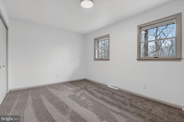 600 ROCKY DR, Boiling Springs, PA 17007