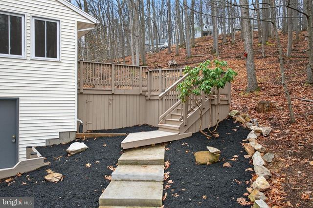 600 ROCKY DR, Boiling Springs, PA 17007