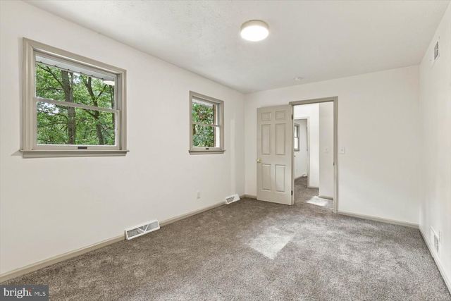 600 ROCKY DR, Boiling Springs, PA 17007