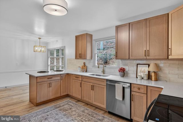 600 ROCKY DR, Boiling Springs, PA 17007