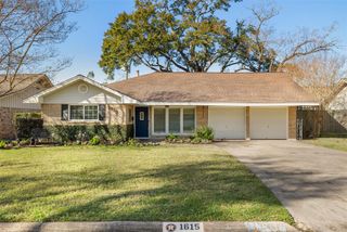1615 Shadow Bend Drive, Houston, TX 77043