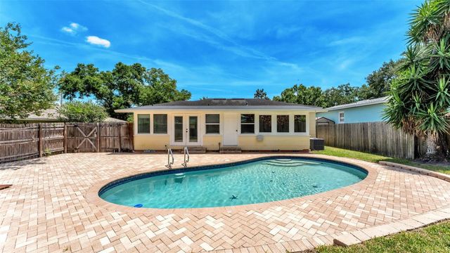 2729 BUCKINGHAM AVENUE, Lakeland, FL 33803