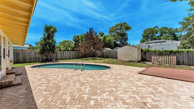 2729 BUCKINGHAM AVENUE, Lakeland, FL 33803