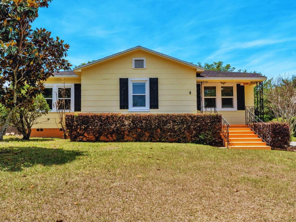2729 BUCKINGHAM AVENUE, Lakeland, FL 33803