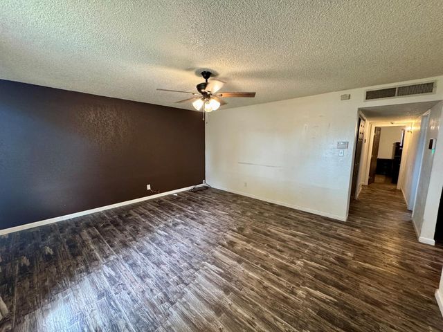 3540 N Stanford Avenue, Fresno, CA 93727