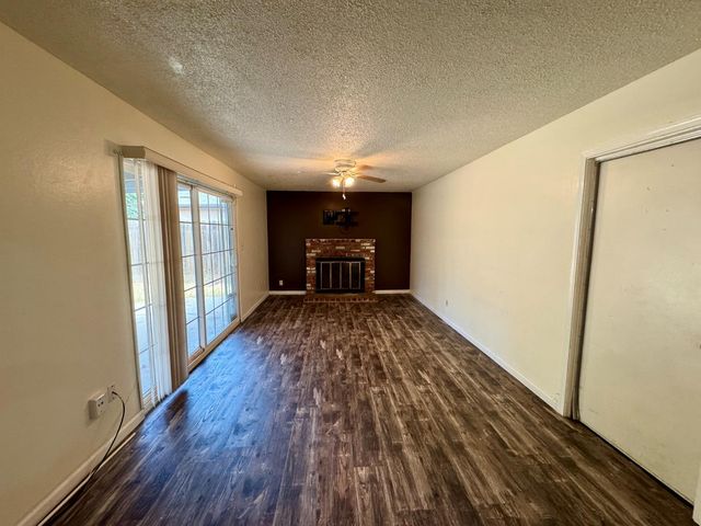 3540 N Stanford Avenue, Fresno, CA 93727