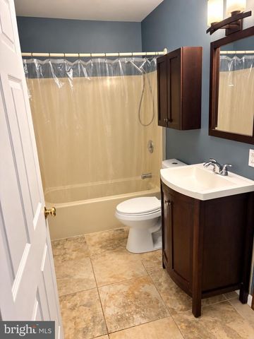 720 CLAIRMORE AVE, Lanoka Harbor, NJ 08734