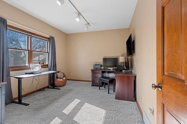 3400 N RANKIN STREET, Appleton, WI 54911