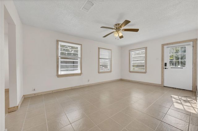 3103 Avenue H, Dickinson, TX 77539