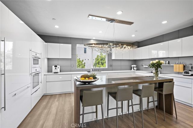 745 Beacon, Irvine, CA 92618