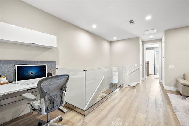 745 Beacon, Irvine, CA 92618