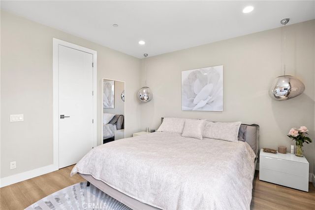 745 Beacon, Irvine, CA 92618