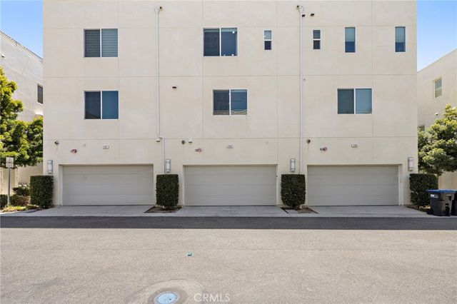 745 Beacon, Irvine, CA 92618