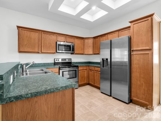 19 Lynnbrook Way, Columbus, NC 28722