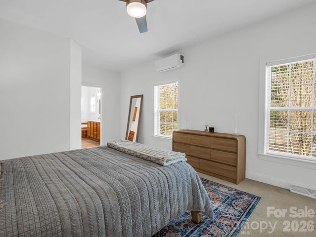 19 Lynnbrook Way, Columbus, NC 28722