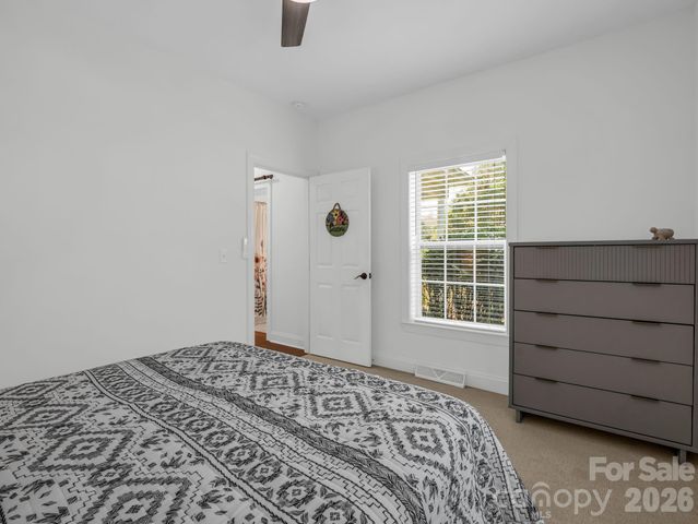 19 Lynnbrook Way, Columbus, NC 28722