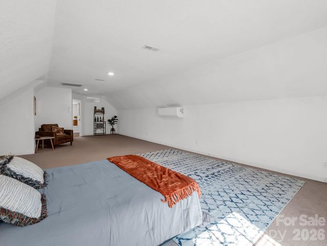 19 Lynnbrook Way, Columbus, NC 28722