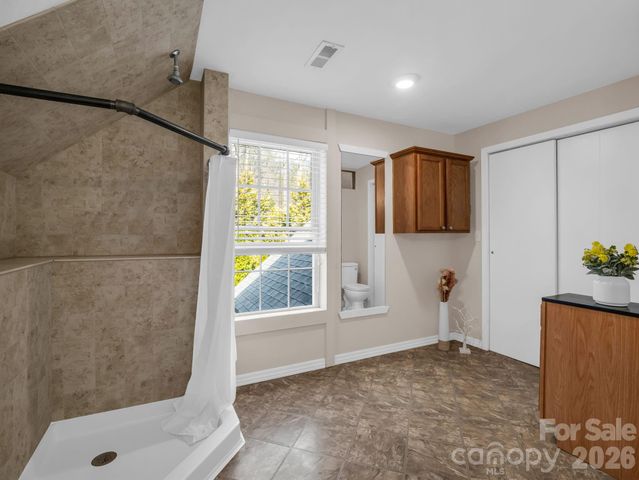 19 Lynnbrook Way, Columbus, NC 28722