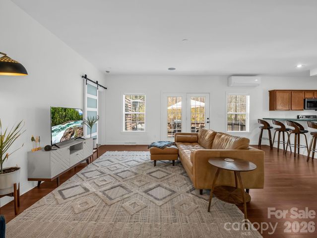 19 Lynnbrook Way, Columbus, NC 28722