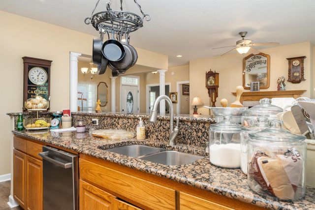 7 Acambaro Place, Hot Springs Village, AR 71909