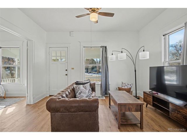 808 E Monument St, Colorado Springs, CO 80903