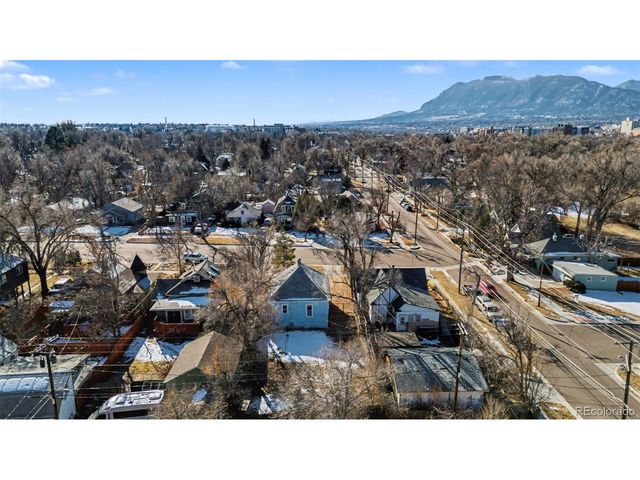 808 E Monument St, Colorado Springs, CO 80903