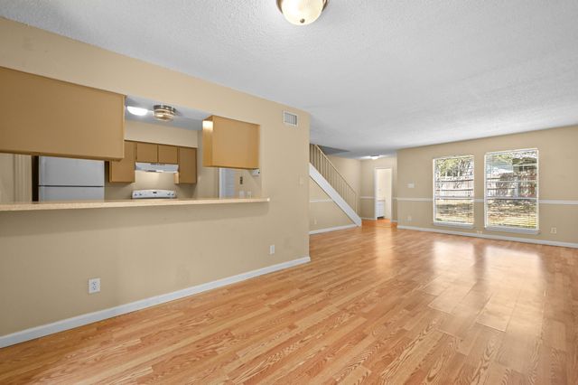 807 CASTLE RIDGE RD C, Austin, TX 78746