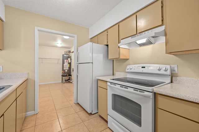807 CASTLE RIDGE RD C, Austin, TX 78746