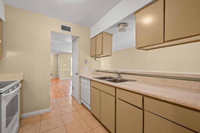 807 CASTLE RIDGE RD C, Austin, TX 78746