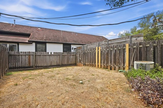 807 CASTLE RIDGE RD C, Austin, TX 78746
