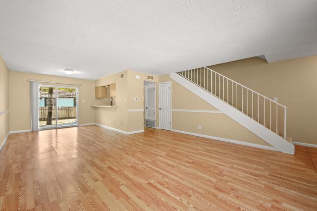 807 CASTLE RIDGE RD C, Austin, TX 78746