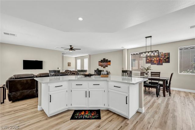4829 Canary Diamond Avenue, Las Vegas, NV 89139