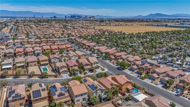 4829 Canary Diamond Avenue, Las Vegas, NV 89139