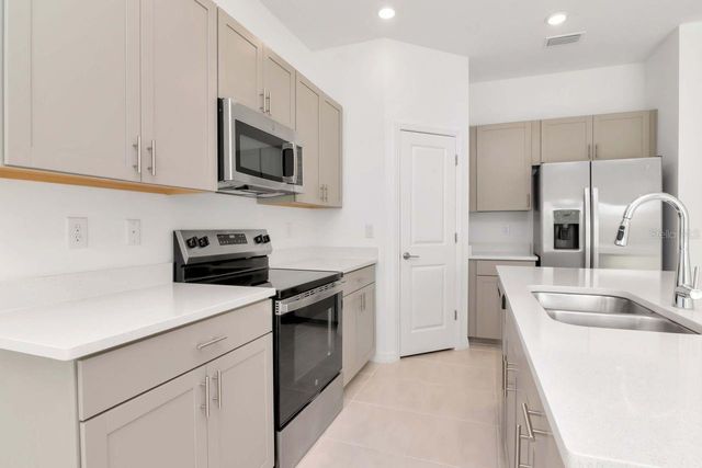 34234 POLACCA LANE, Wesley Chapel, FL 33543