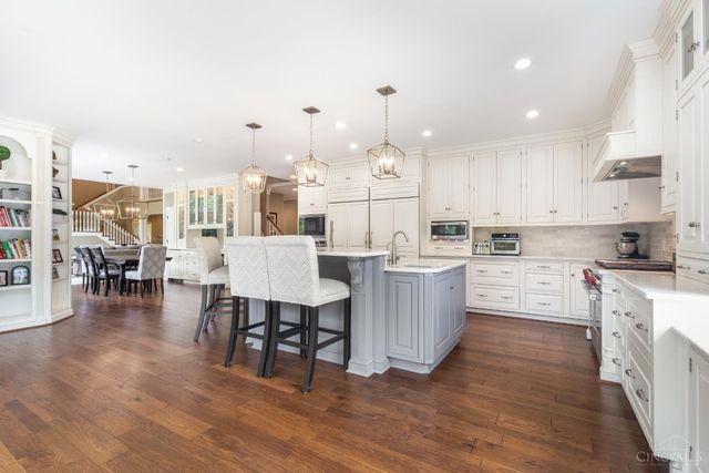 6690 Morgans Run, Miami Twp, OH 45140