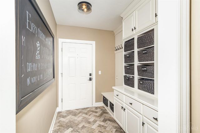 6690 Morgans Run, Miami Twp, OH 45140