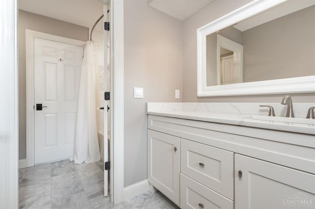 6690 Morgans Run, Miami Twp, OH 45140