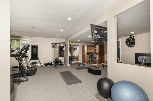 6690 Morgans Run, Miami Twp, OH 45140