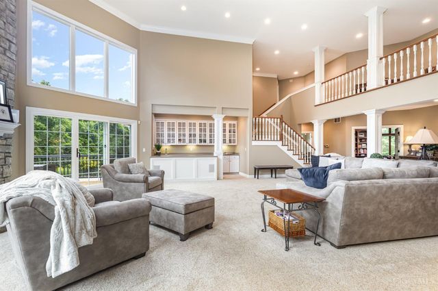 6690 Morgans Run, Miami Twp, OH 45140