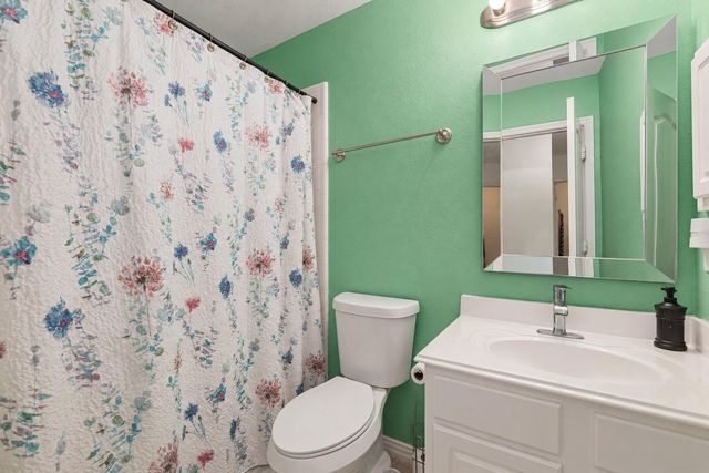 8111 Eastpoint Boulevard, Baytown, TX 77521