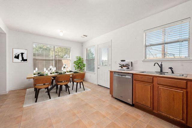 8111 Eastpoint Boulevard, Baytown, TX 77521