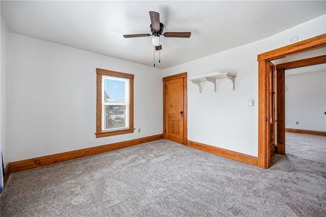 564 Spruce Ave, Sharon, PA 16146