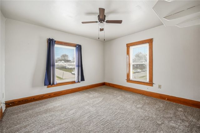 564 Spruce Ave, Sharon, PA 16146