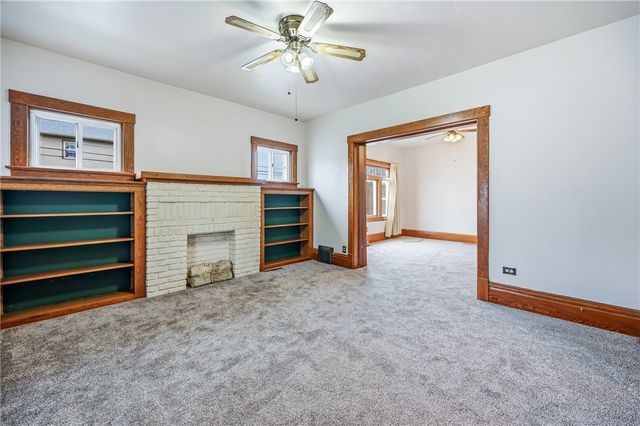 564 Spruce Ave, Sharon, PA 16146