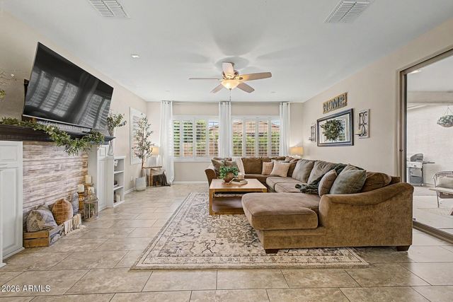18538 W TURQUOISE Avenue, Waddell, AZ 85355