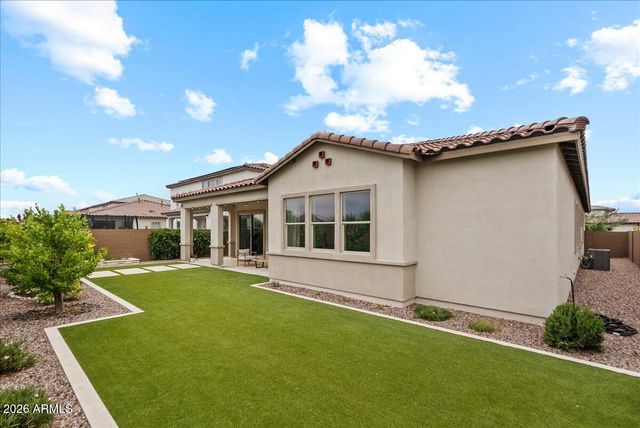 5936 E ADOBE Drive, Phoenix, AZ 85054