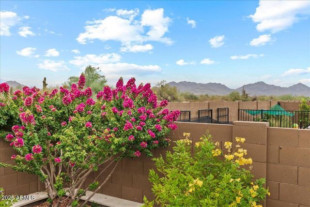 5936 E ADOBE Drive, Phoenix, AZ 85054